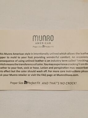 Munro Cream and White Shoe Insert with Logo